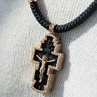 Мужской православный крест "Распятие. Спаси и Сохрани" из эбенового дерева и золота на шнуре кол02135 от ювелирного магазина Оникс - 2