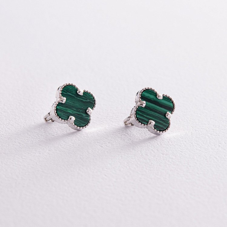 Срібні сережки "Конюшина" (малахіт) 122841 від ювелірного магазину Онікс