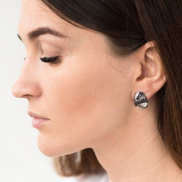 Золотые серьги с бриллиантами Е25296С от ювелирного магазина Оникс - 4