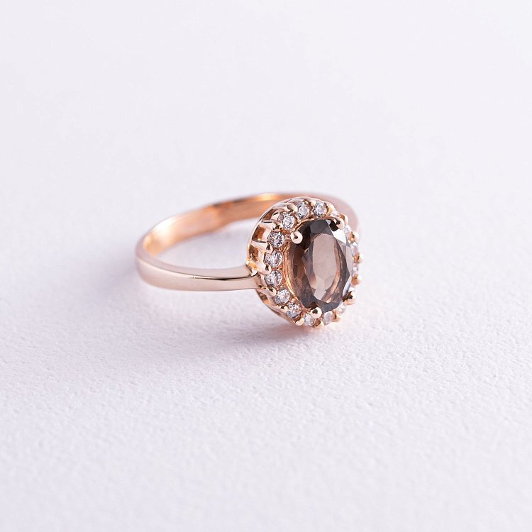 Золота каблучка з димчастим топазом і фіанітами к02122t від ювелірного магазину Онікс