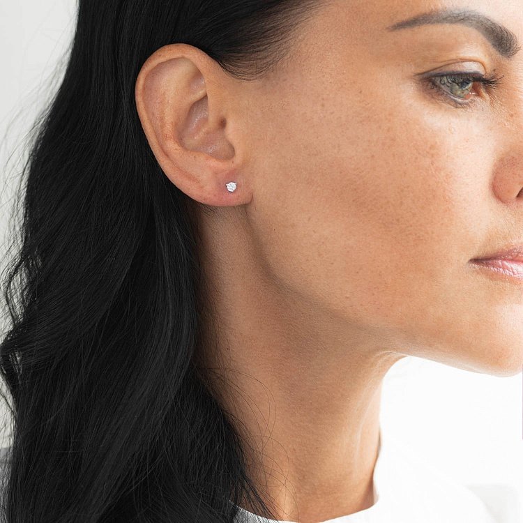 Сережки-пусети з білого золота з фіанітами с02828 від ювелірного магазину Онікс - 6