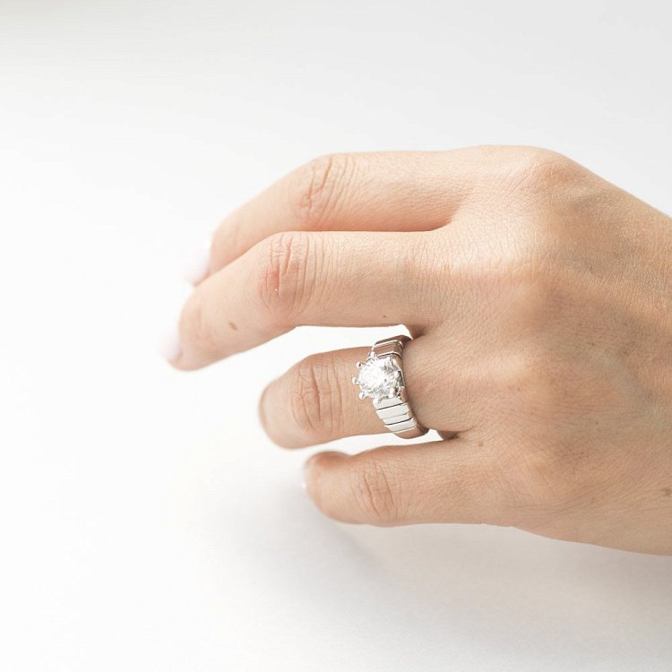 Золотое кольцо с фианитом к01886 от ювелирного магазина Оникс - 3