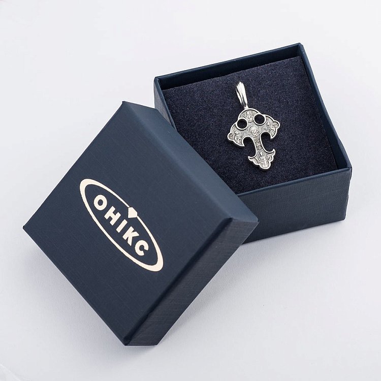 Срібний хрест "Спас Нерукотворний. Прп. Петро і Февронія Муромське. Свт. Микола Мирлікійський" 131382 від ювелірного магазину Онікс - 5