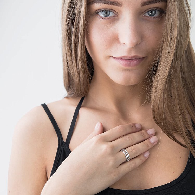 Ексклюзивне срібний перстень з фіанітами (родій) 111727 від ювелірного магазину Онікс - 4