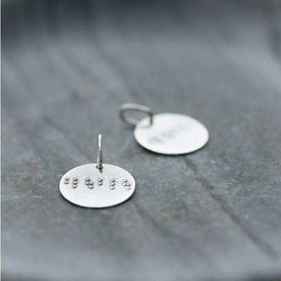 Срібний кулон з індивідуальним гравіюванням шрифтом Брайля (17 мм) 132722br №5