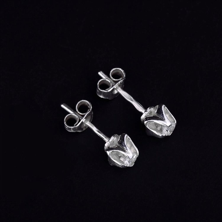 Сережки-Пусети з фіанітами (8 мм) 12851 від ювелірного магазину Онікс - 2