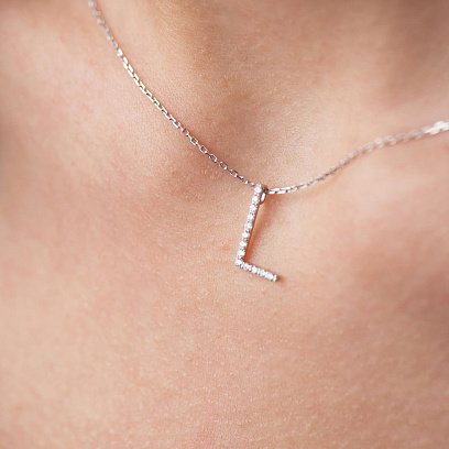 Золотое колье с буквой "L" с бриллиантами 133781121 №6