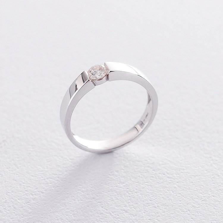 Золотое кольцо с бриллиантом кб0296gch от ювелирного магазина Оникс