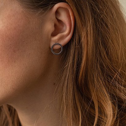 Серебряные серьги - пусеты "Круговорот" (черные фианиты) 064510 №2