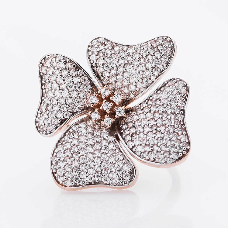 Золота каблучка з фіанітами "Квітка" к01870 - 1 Золота каблучка з фіанітами "Квітка" к01870 від ювелірного магазину Онікс - 1