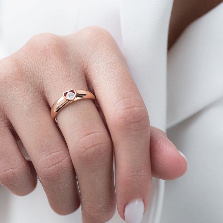 Золотое кольцо Сердце с фианитом к06588 от ювелирного магазина Оникс - 1