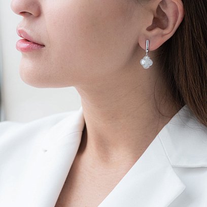 Серьги "Клевер" в белом золоте (перламутр) с07115 №3