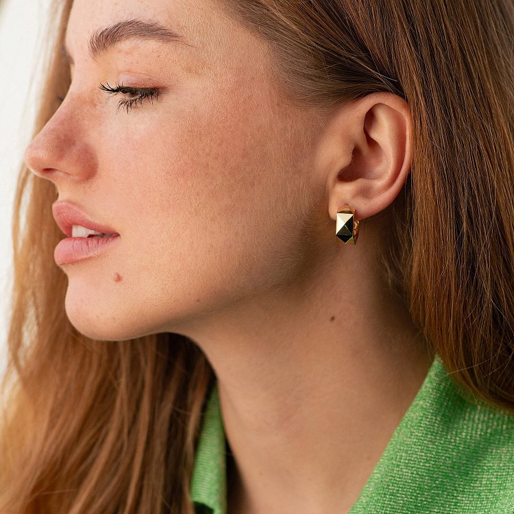 Серьги - кольца "Anna-Lisa" в желтом золоте с09009 от ювелирного магазина Оникс - 1