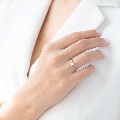 Золотое помолвочное кольцо с бриллиантом кб0235 №4