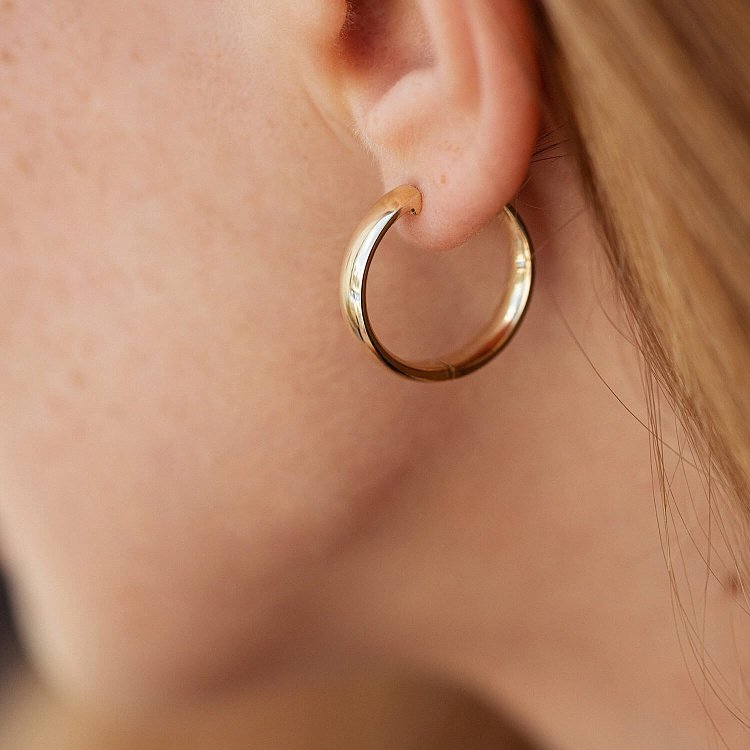 Серьги - кольца в желтом золоте с08652 от ювелирного магазина Оникс - 1