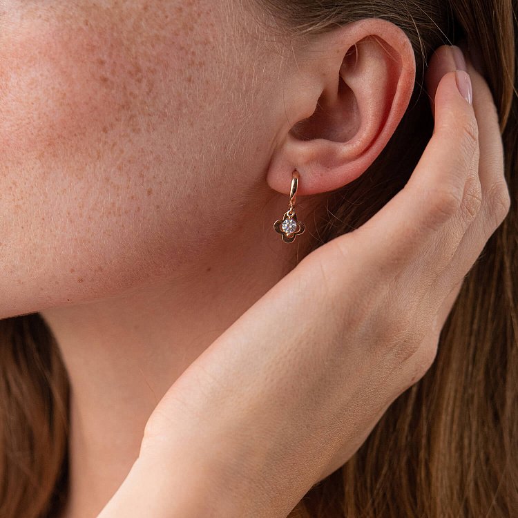 Золотые серьги "Клевер" с фианитами с06539 от ювелирного магазина Оникс - 3