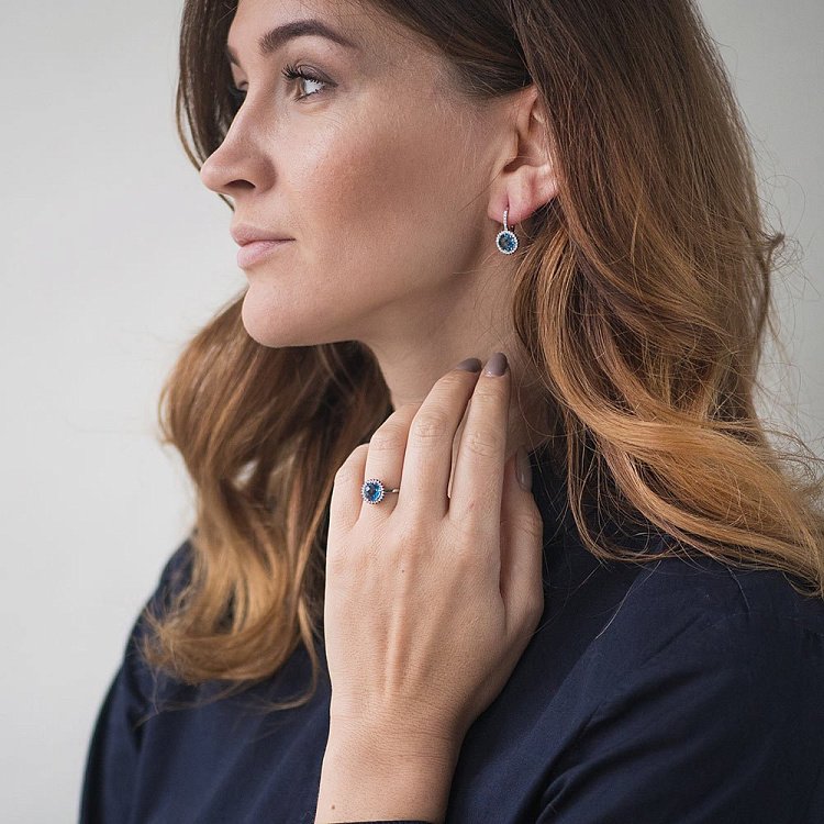 Золота каблучка з топазом swiss і фіанітами 14032138 від ювелірного магазину Онікс - 3