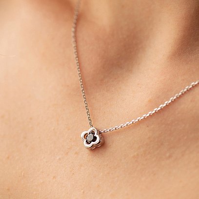 Серебряное колье "Клевер" (черный фианит) 181059