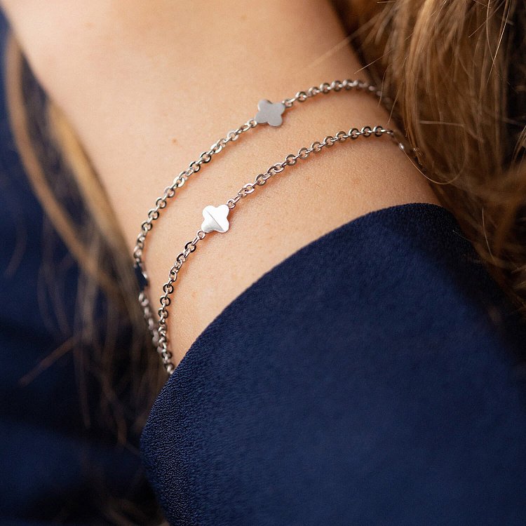 Подвійний браслет "Конюшина" в білому золоті б05180 від ювелірного магазину Онікс - 1