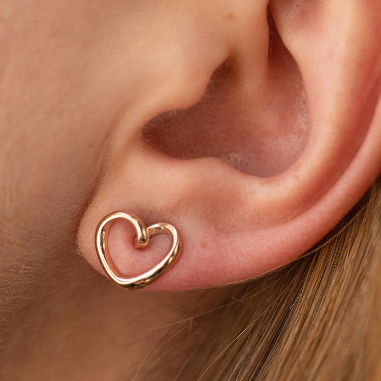 Серьги - пусеты "Сердечки" в красном золоте с09068 от ювелирного магазина Оникс - 3