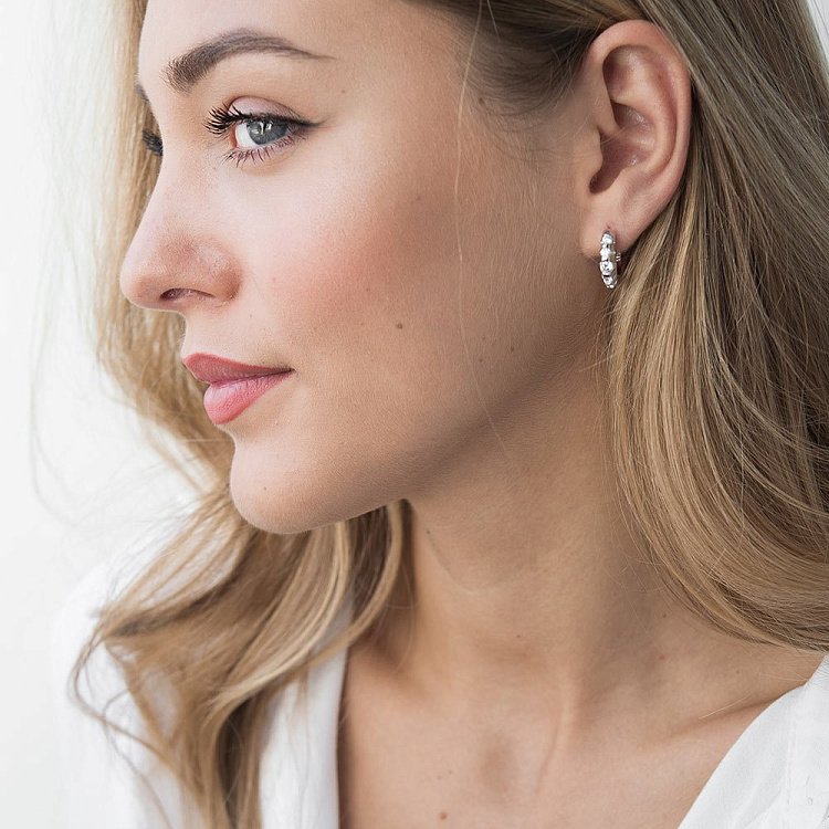 Серебряные серьги с фианитами 122231 от ювелирного магазина Оникс - 2