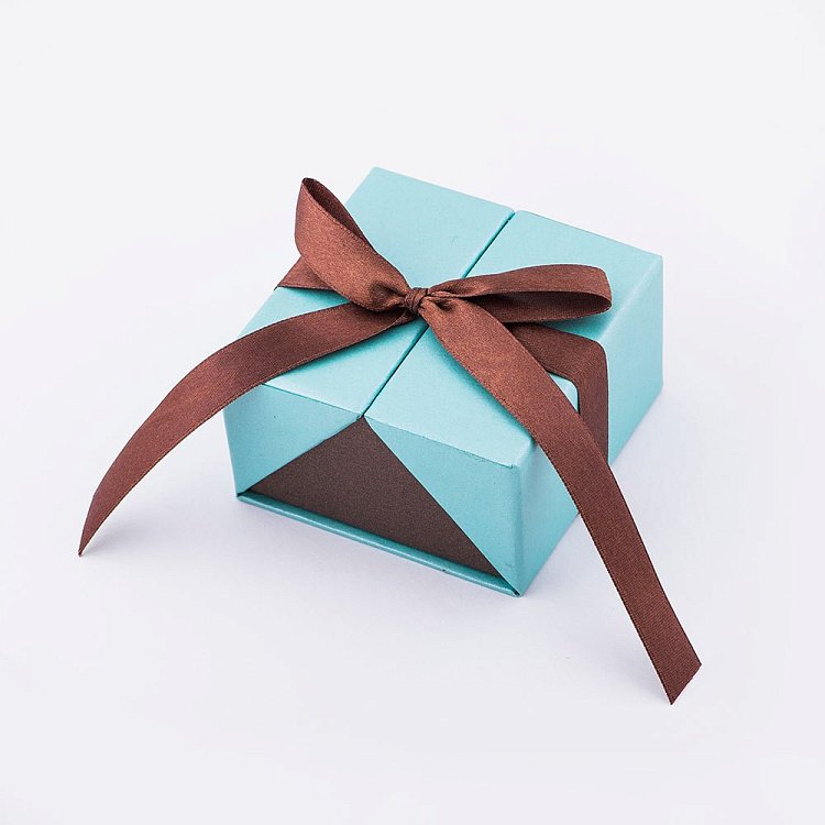 Футляр для украшений лсп06а62 от ювелирного магазина Оникс