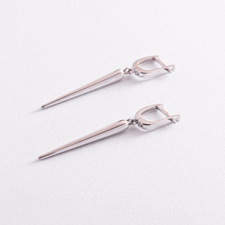 Сережки "Захват" у білому золоті с07810 від ювелірного магазину Онікс - 1