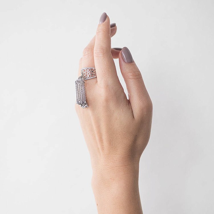 Серебряное кольцо с фианитами 111893 от ювелирного магазина Оникс - 3