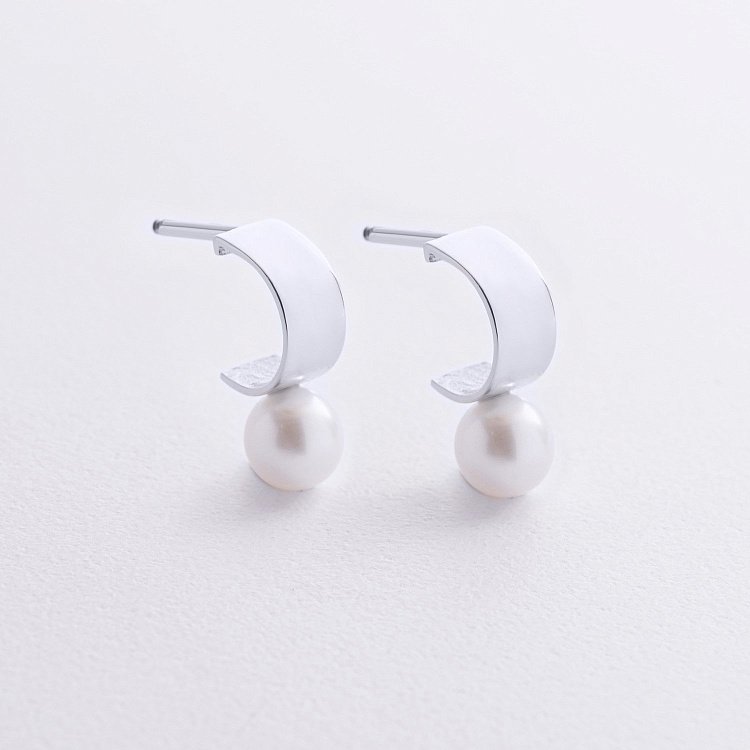 Сережки - пусети "Дарла" з перлами (біле золото) с09076 від ювелірного магазину Онікс