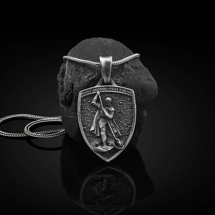 Серебряный кулон "Георгий Победоносец" 133176 от ювелирного магазина Оникс
