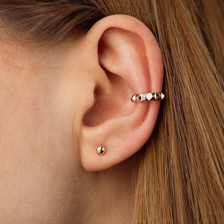 Серьга - каффа "Mona" в красном золоте с08847 от ювелирного магазина Оникс - 3