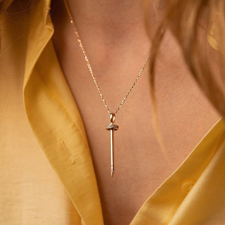 Колье "Гвоздь" в красном золоте (фианиты) кол02353 от ювелирного магазина Оникс - 1