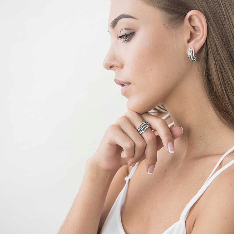 Золота каблучка з діамантами і смарагдами 762пр від ювелірного магазину Онікс - 10