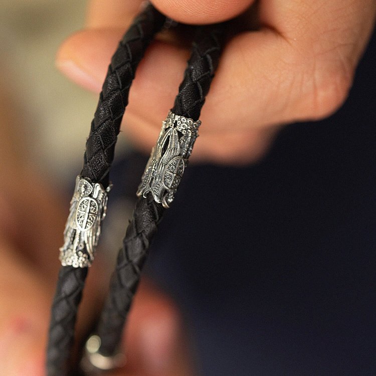 Шкіряний шнурок зі срібною застібкою 535 від ювелірного магазину Онікс - 3