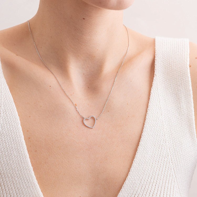 Золоте кольє "Серце" з діамантами 110131121 від ювелірного магазину Онікс - 1