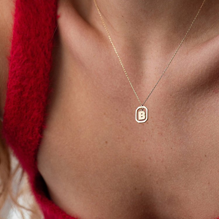 Колье с буквой "В" в желтом золоте кол02463в от ювелирного магазина Оникс - 1