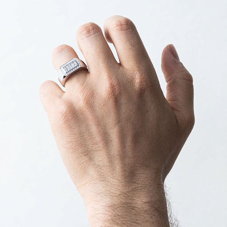 Золотая мужская печатка с бриллиантами к1208 от ювелирного магазина Оникс - 1