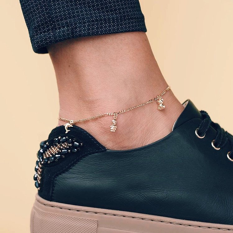 Золотой браслет на ногу б01311 от ювелирного магазина Оникс