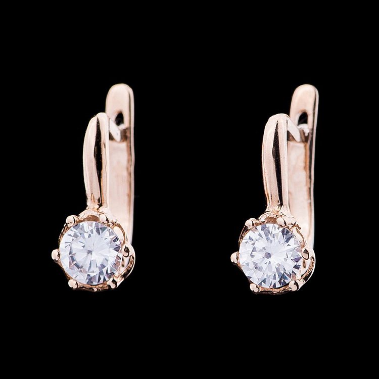 Золотые серьги с фианитами с04458 от ювелирного магазина Оникс