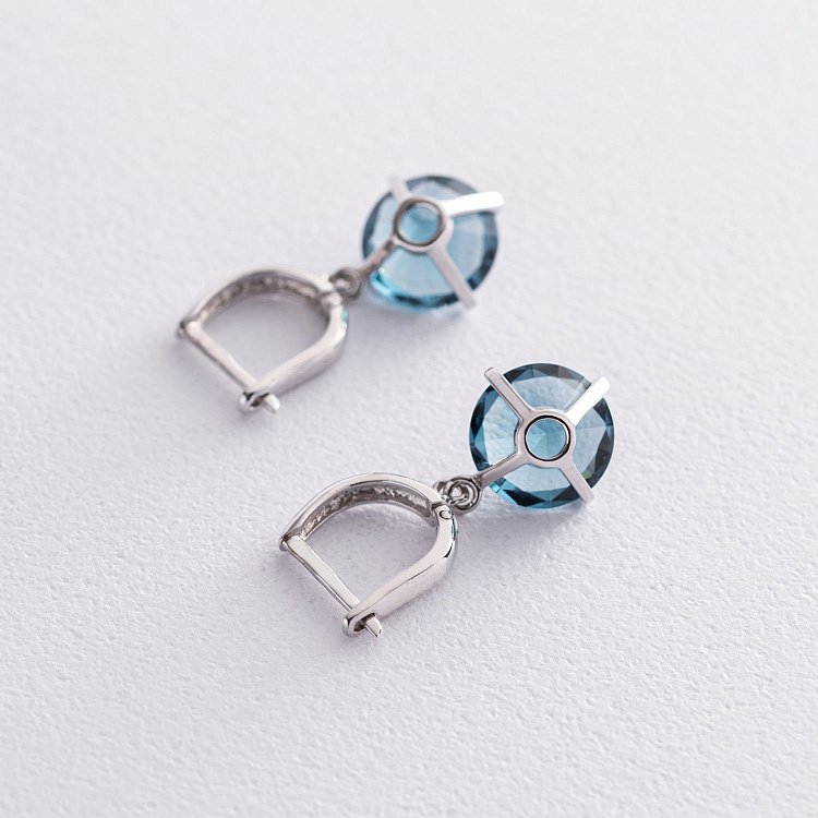 Золотые серьги "Влечение" с синтетическим топазом Лондон с05285 от ювелирного магазина Оникс - 4