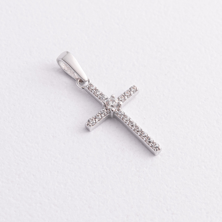 Хрестик у білому золоті (фіаніти) п04055 від ювелірного магазину Онікс
