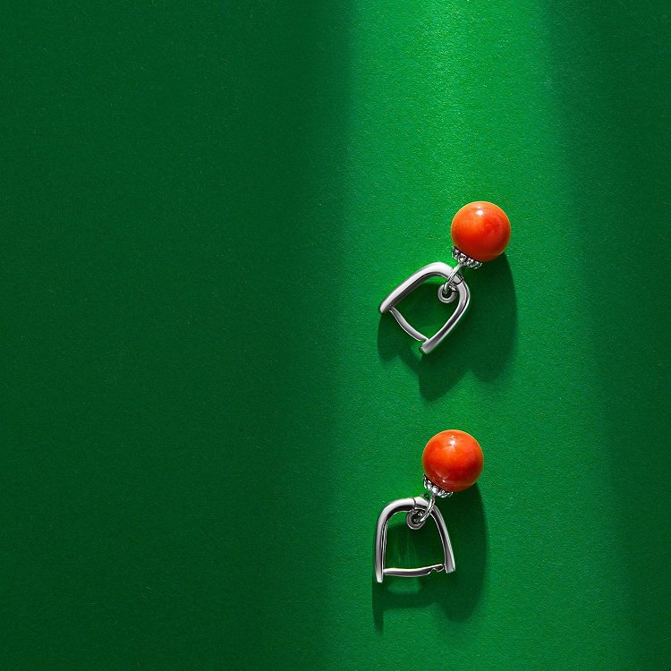 Сережки з коралом (біле золото) с08741 від ювелірного магазину Онікс - 2