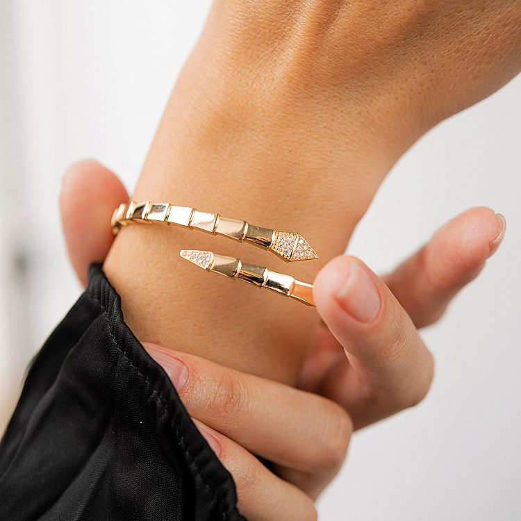 Жорсткий браслет "Змія" у жовтому золоті (фіаніти) б05495 від ювелірного магазину Онікс - 6