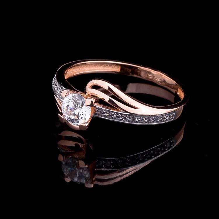 Золота заручальна каблучка з фіанітами к03834 від ювелірного магазину Онікс - 7