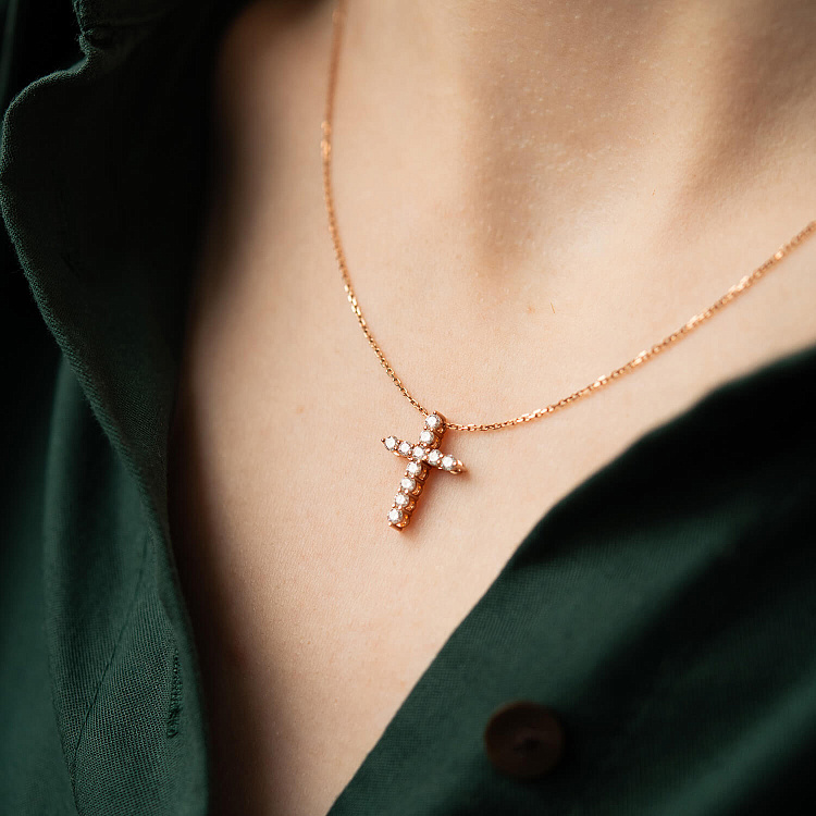 Золоте кольє "Хрестик" з діамантами 112142421 від ювелірного магазину Онікс - 3