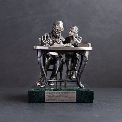 Срібна фігура ручної роботи 23104