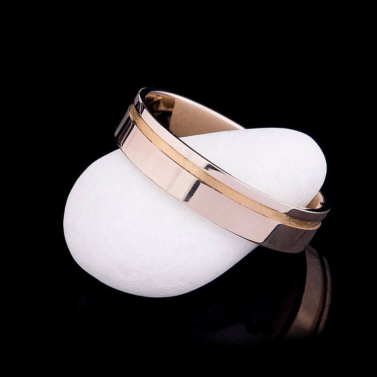 Обручальное кольцо обр000472 от ювелирного магазина Оникс - 1