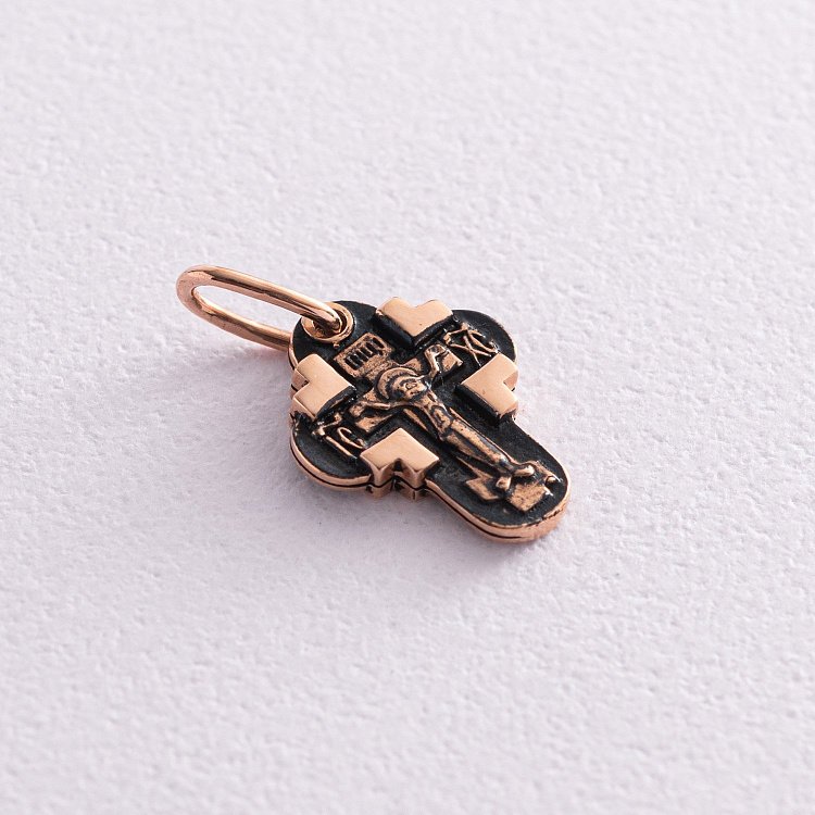 Золотий хрестик з чорнінням п03249 від ювелірного магазину Онікс