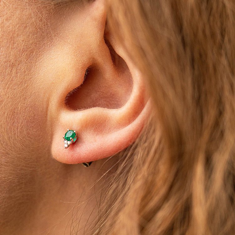 Золоті сережки - пусети зі смарагдами та діамантами сб0458nl від ювелірного магазину Онікс - 3