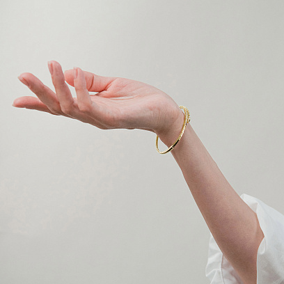 Жесткий браслет "Змея" в желтом золоте б05628 №2